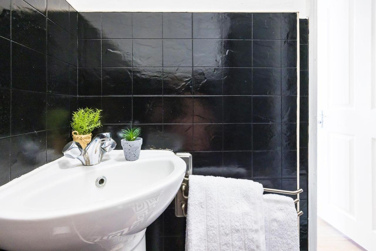 ホテル Pimlico Hub ロンドン エクステリア 写真